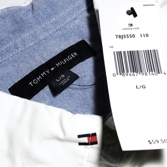 New Tommy Hilfiger Men's button-down Size L Classic fit Tommy logo short sleeves - Picture 4 of 4